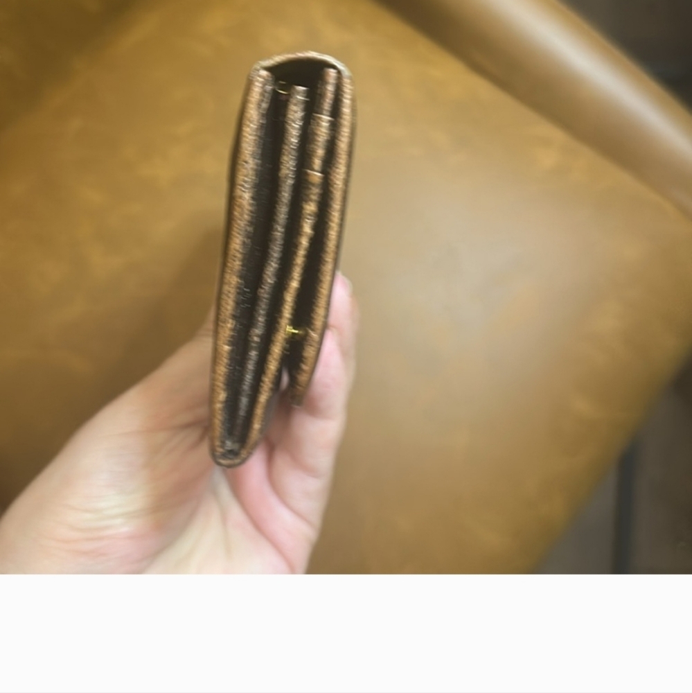 PRADA WALLET - Picture 6 of 7